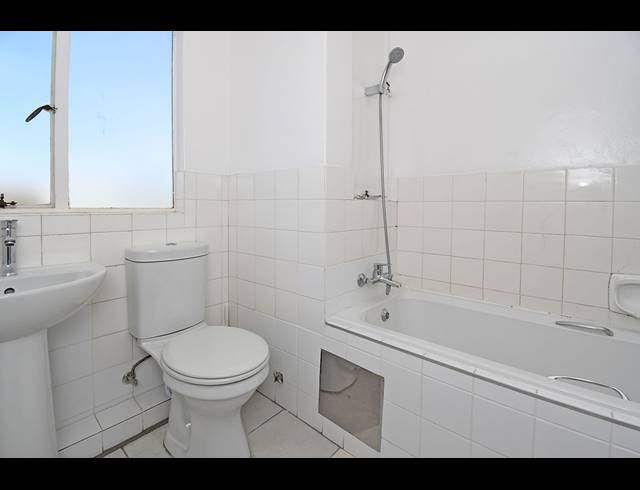 2 BEDROOM APARTMENT FOR SALE IN BEDFORD GARDENS